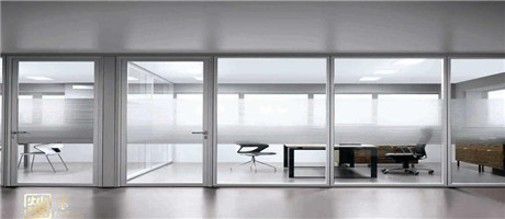 此文必看-辦公室裝修玻璃隔斷的好處竟然是這些！