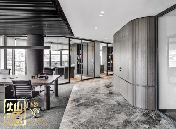 南寧五象新區(qū)辦公室大理石墻面裝修效果圖 呈現(xiàn)極致實(shí)用和簡約的奢華