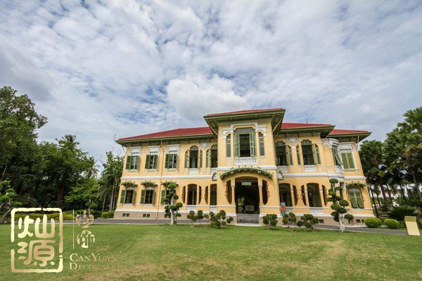 泰國國王公開納妃 【多圖】扒一扒你不知道的泰國國王貴妃居住王宮照片