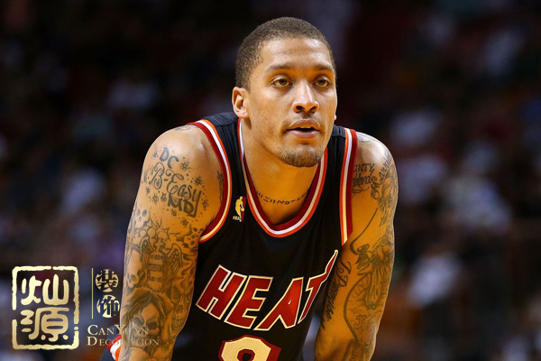 比斯利被禁賽5場 聊聊毀掉比利斯職業(yè)生涯的三次大麻被捕事件