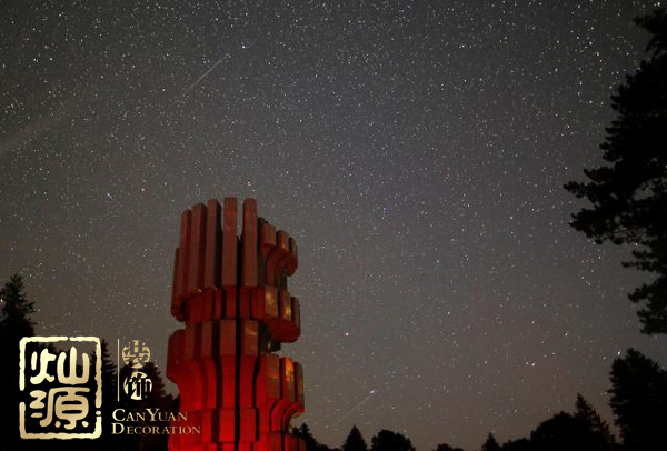 英仙座流星雨蓄勢待發(fā) 【干貨】外出觀看流星雨約會表白必看攻略